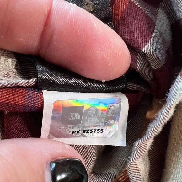 The North Face Men's Multicolor Plaid Long Sleeve Button Down Shirt‎ Size Medium - Picture 9 of 12